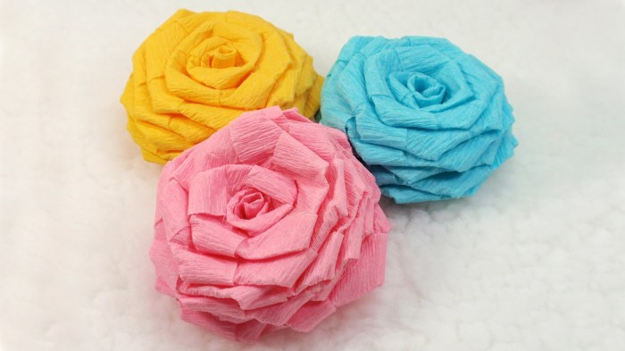 Crepe paper flowers diy