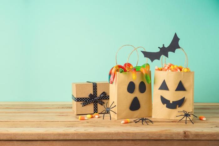 Diy halloween treat bags